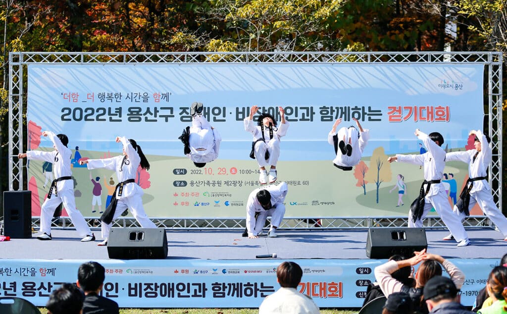 태권도시범단 | 태권도 퍼포먼스 놀자 13 태권도-퍼포먼스-마샬아츠-놀자-6